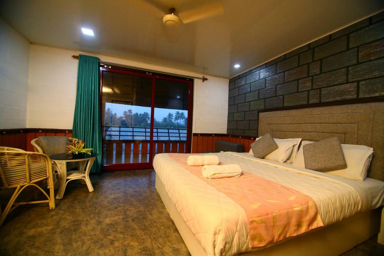 Green Palace Ayurveda Resort, Alleppey Alappuzha Zewnętrze zdjęcie
