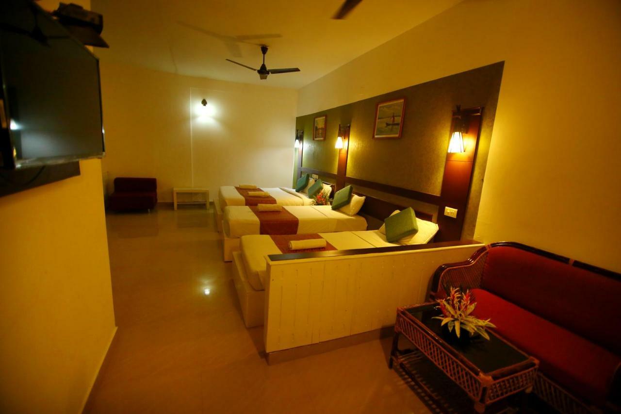 Green Palace Ayurveda Resort, Alleppey Alappuzha Zewnętrze zdjęcie