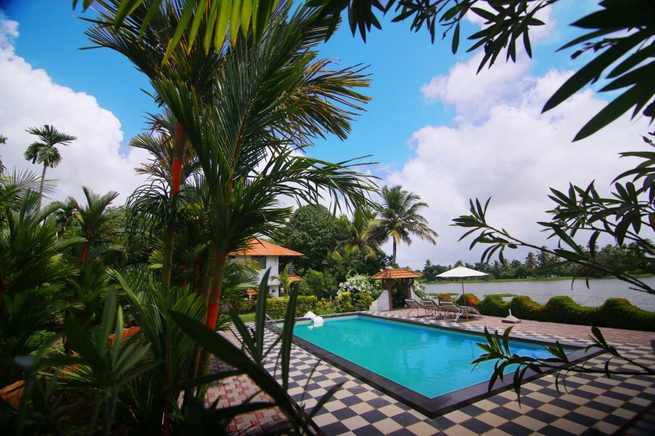 Green Palace Ayurveda Resort, Alleppey Alappuzha Zewnętrze zdjęcie