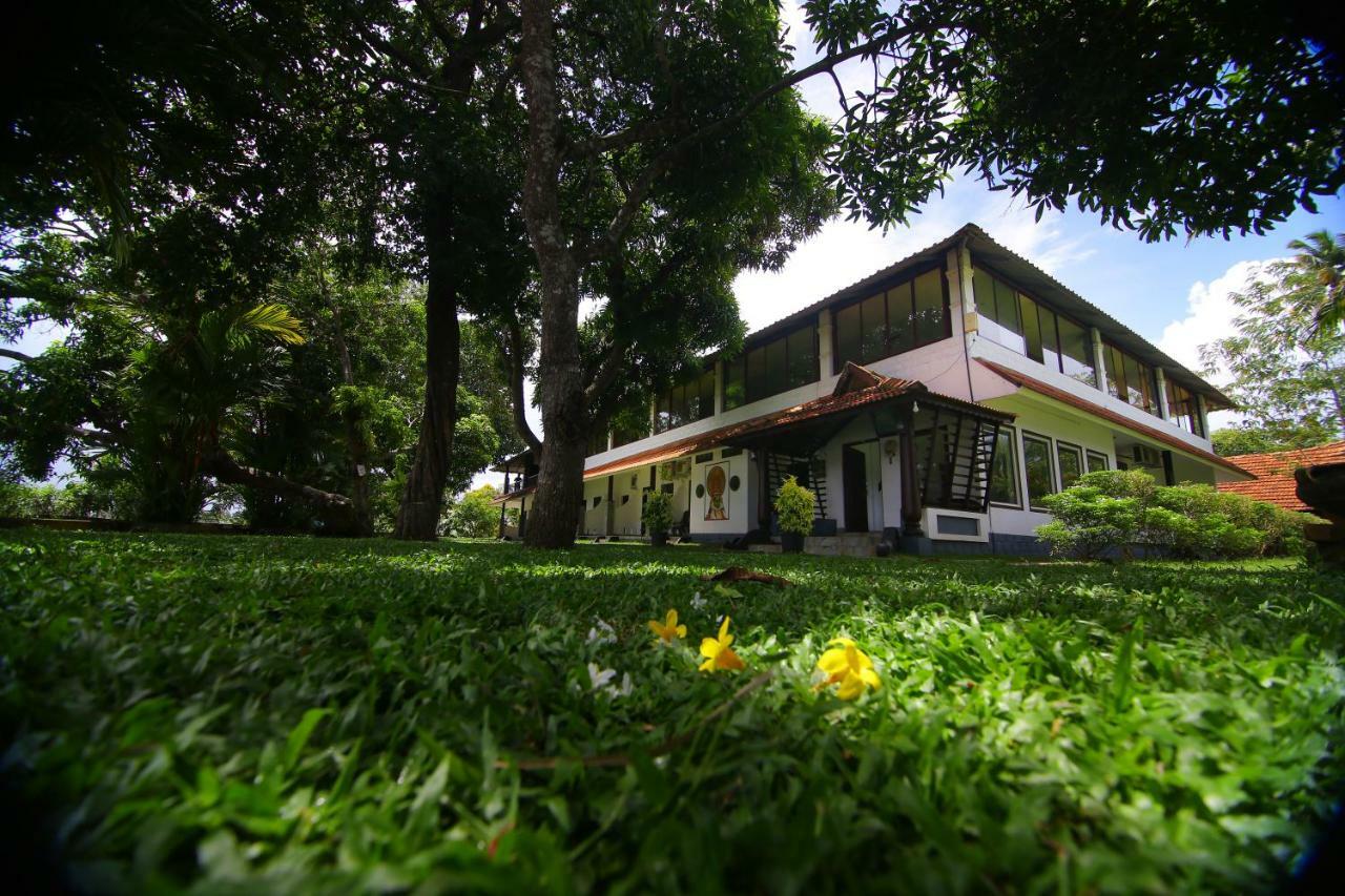 Green Palace Ayurveda Resort, Alleppey Alappuzha Zewnętrze zdjęcie