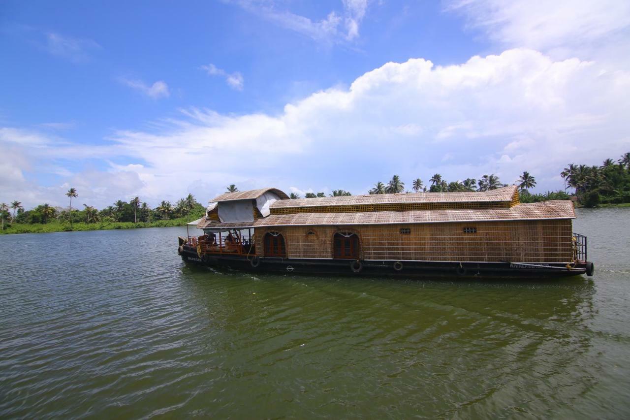 Green Palace Ayurveda Resort, Alleppey Alappuzha Zewnętrze zdjęcie